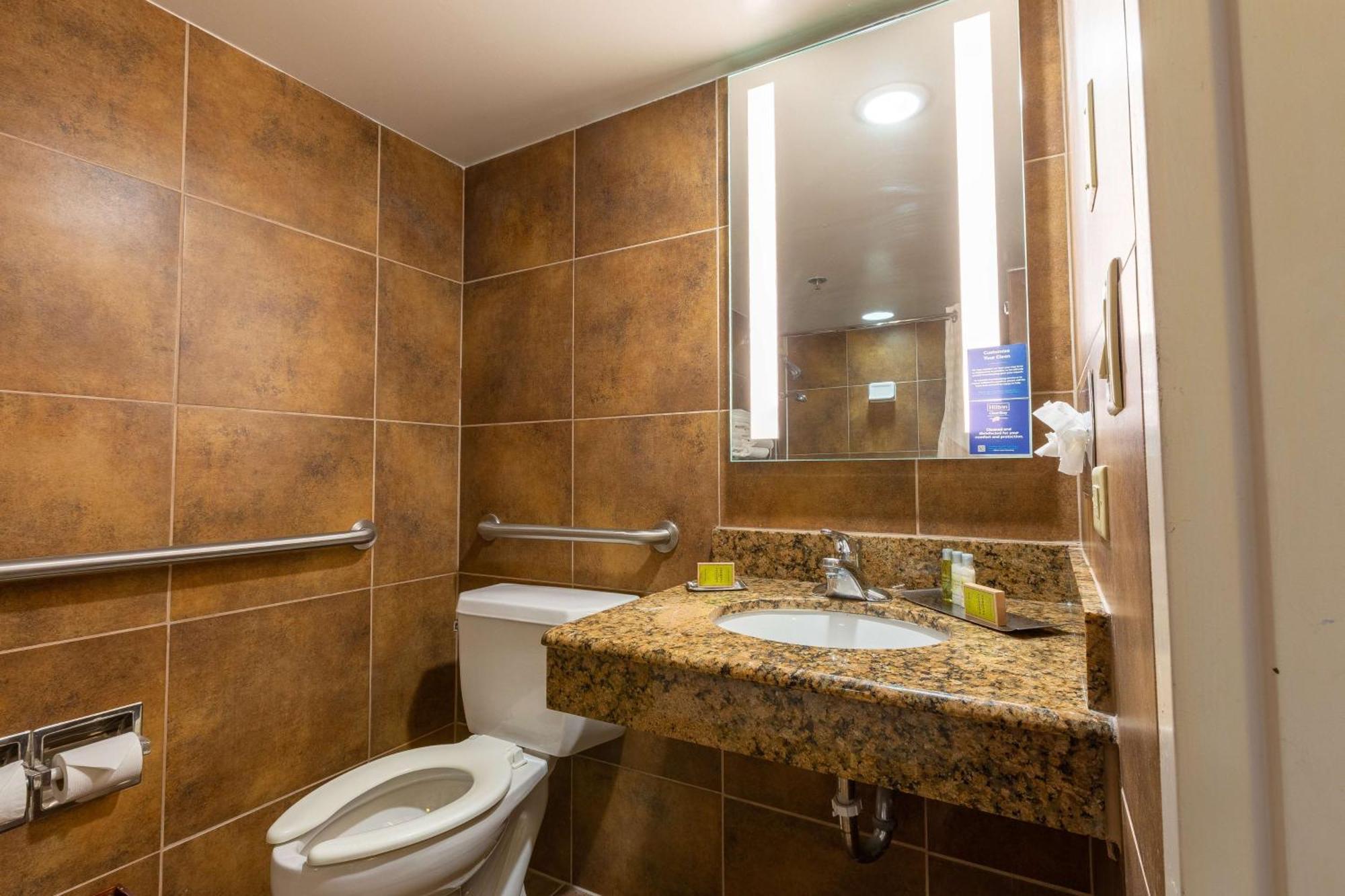 Doubletree By Hilton Dallas/Richardson Ngoại thất bức ảnh