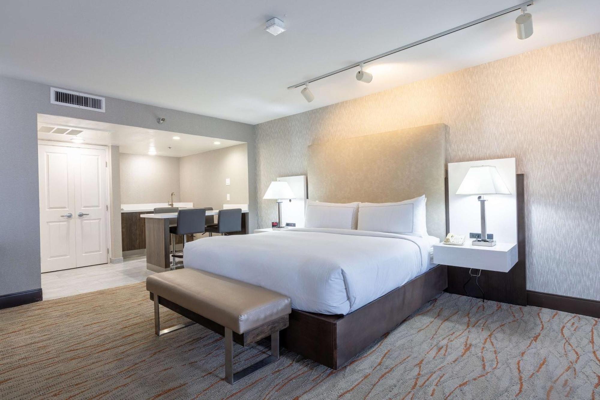 Doubletree By Hilton Dallas/Richardson Ngoại thất bức ảnh